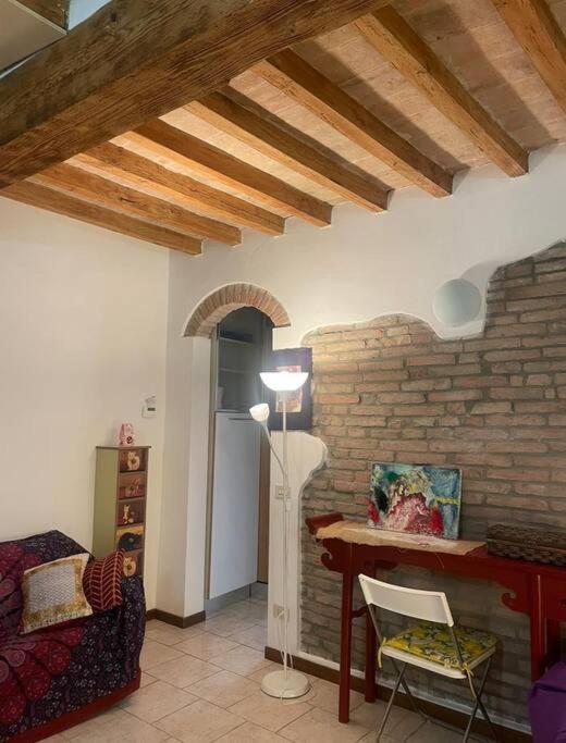 Apartment Casafiore Art Bijoux In Centro Storico A Parma